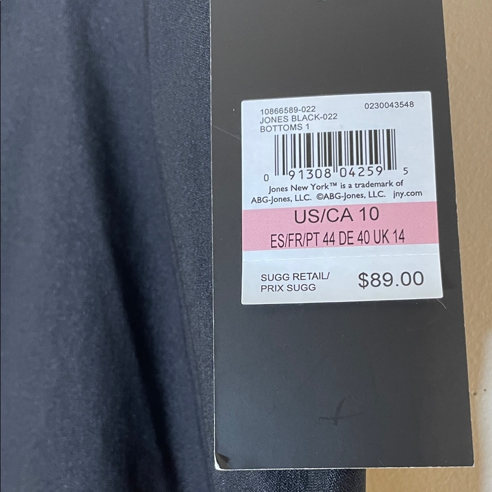 NWT. Jones New York 10 Classic Black Slim Crop Dress Pants. - Picture 2 of 10